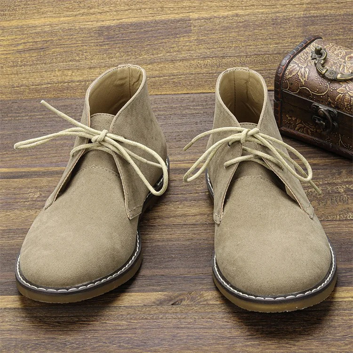 Stijlvolle suède chukka laarzen voor heren, comfortabel en elegant