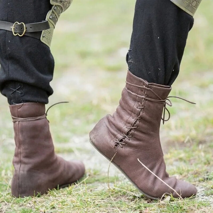 Middeleeuwse leren laarzen voor mannen