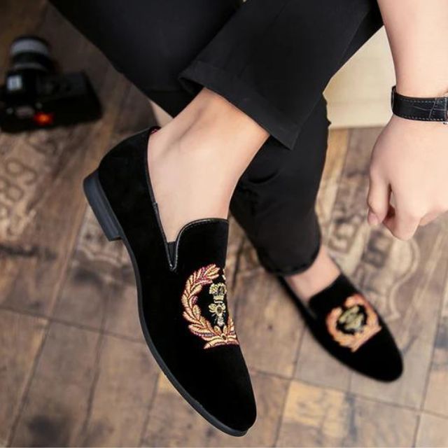 Stafford - Velvet Loafers with Embroidered Coat of Arms