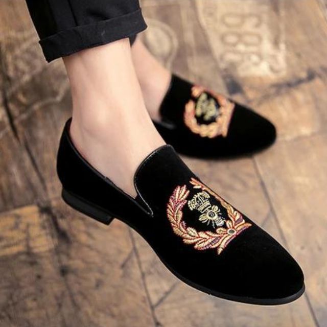 Stafford - Velvet Loafers with Embroidered Coat of Arms