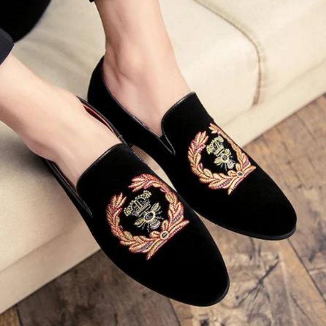 Stafford - Velvet Loafers with Embroidered Coat of Arms