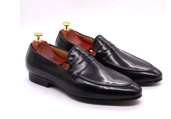 Designer leren schoenen van koeienhuid - stijlvolle loafers